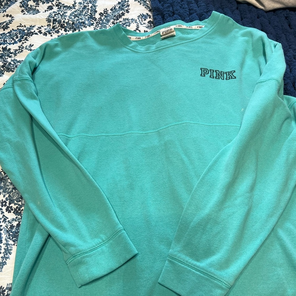Love PINK long sleeve shirt